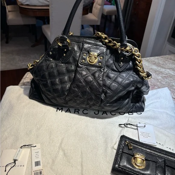 Marc Jacobs Black Quilted Shoulder Bag with matching wallet - Picture 5 of 13
